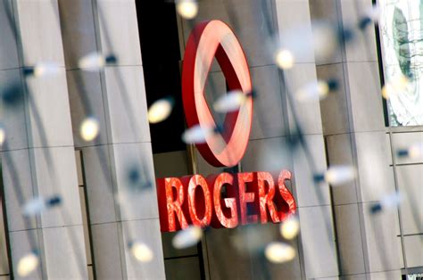 Rogers confirmed the service issues on twitter: Rogers Internet Outage: DNS, Cell Service Knocked Out In ...