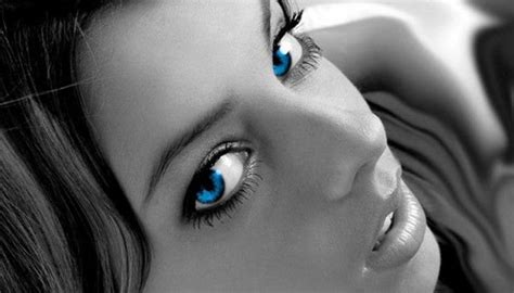 blue eyed beauties 25 pics
