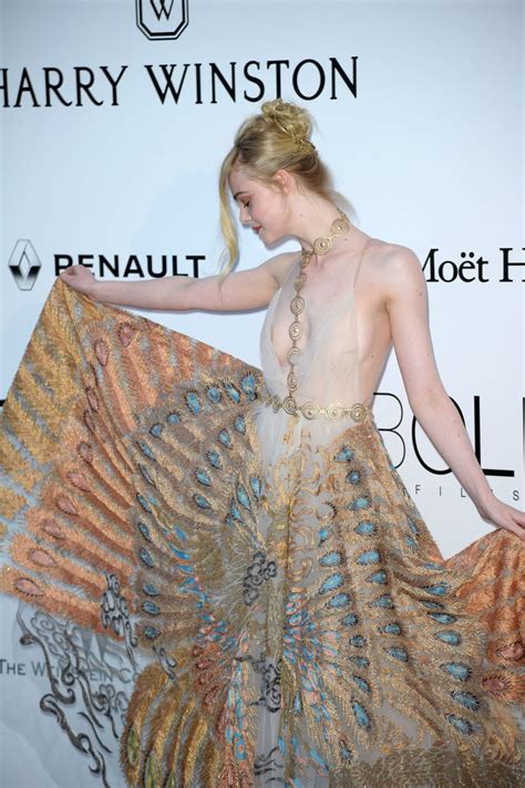 Elle Fanning Sexy 34 Photos TheFappening