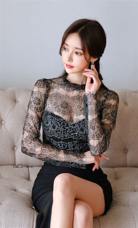 rebecca slutsk son yoon ju in 2022 model fashion style asian beauty girl korean fashion