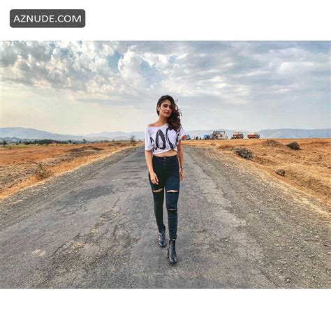Fatima Sana Shaikh Hot Pics Collection July December 2018 Aznude