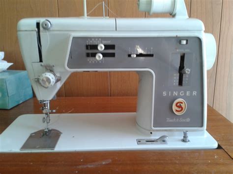 Vintage Singer 600 Sewing Machine In Wood Desk Cabinet Collectors Weekly