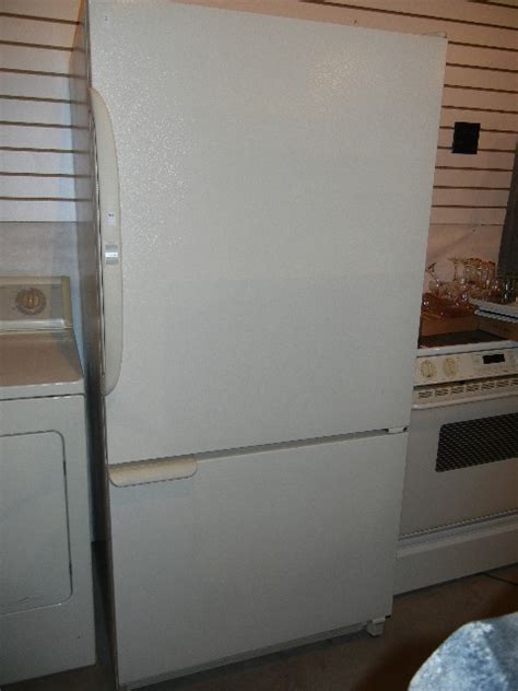 Amana Almond Refrigerator With Bottom Freezer And Ice Maker