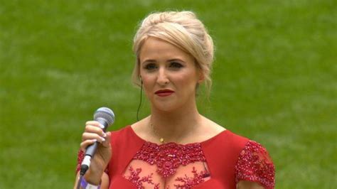 Rugby Players Widow Sings Challenge Cup Final Hymn Bbc News