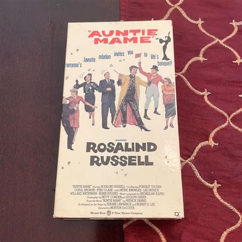 Warner Bros Media Auntie Mame With Rosalind Russel Vhs Tape