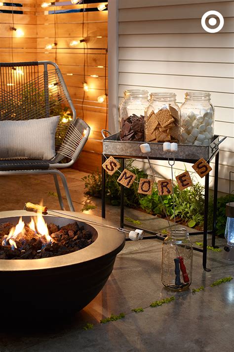 The best backyard ideas for entertainment are about discovering moments of happiness in your own backyard. 55 Cozy Fall Patio Decorating Ideas - DigsDigs