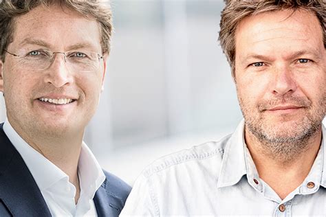 Anzeige Robert Habeck und Daimler CEO Ola Källenius sprechen über
