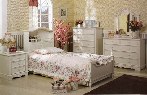 Chic french country style vintage bedroom furniture of wood in white, pale creamy and bluish shades. FSD: New arrival of our Beautiful and Elegant French Style ...