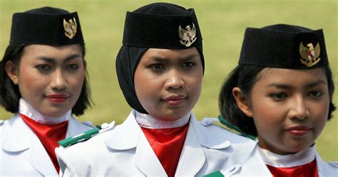 Military Bosses Insist Female Recruits Must Be Virgins Daily Star