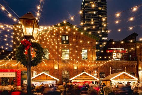 Its Your Last Weekend To Get Into The Toronto Christmas Market For