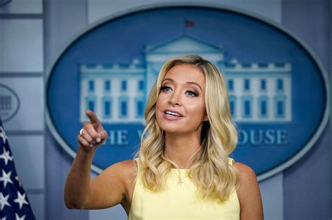 Trump Replaces Mary Trump With Kayleigh Mcenany As Niece The New Yorker
