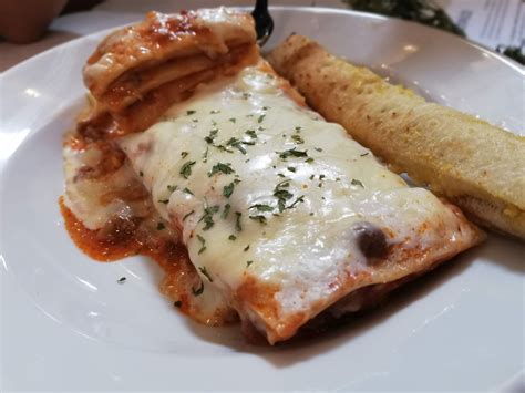 Fun Food Fights Celebrate World Lasagna Day With Greenwich