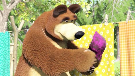 Watch Masha And The Bear Season 1 Episode 18 Laundry Day Watch Full Episode Onlinehd On