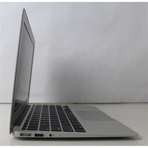 Oth Produto Macbook Air Md223lla 116 Intel Core I5 4gb Ssd 128gb