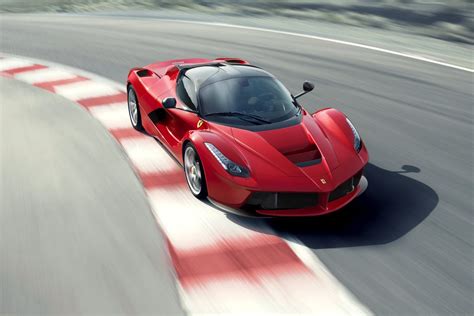 Ferrari Laferrari — Review Msrp Price And Specs — Hybrid Ferrari — Carbuzz Carbuzz