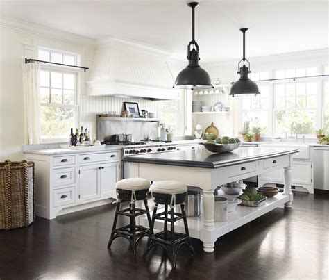 It also offers a feeling of cleanliness and easy maintenance. Cottage-Style Kitchens | Traditional Home