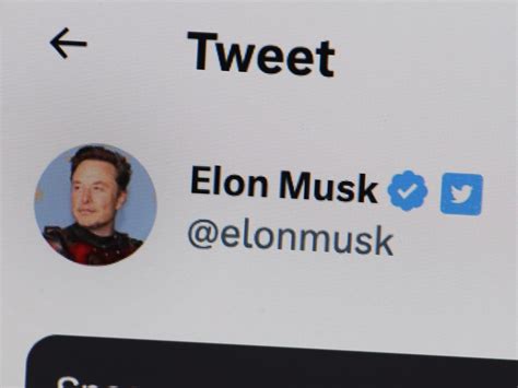 Elon Musk Spent The Last 24 Hours Spreading Increasingly Unhinged Anti