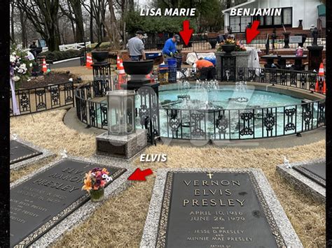 Lisa Marie Presleys Grave Being Prepared At Graceland Near Elvis