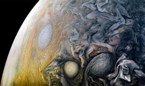 Jupiter In Pictures Nasas Juno Captures Stunning Image Of Gas Giant