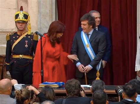 El Bastón Presidencial De Javier Milei Que Sorprendió A Cristina Kirchner Gente Online