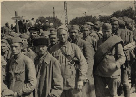 soviet pow s at lamsdorf prisoner of war camp poland ca 1941 44 [1924 × 1382 ] r historyporn