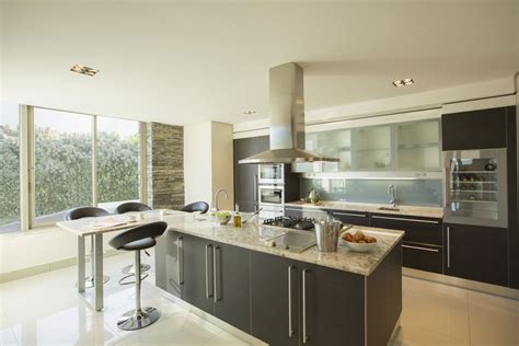 This level of convenience will help in avoiding small accidents within the kitchen. Incredible Kitchen Islands With Seating