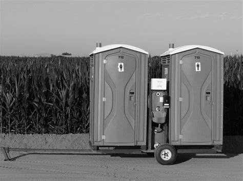 Porta Potty Portable Outside Toilet In Port St Lucie Fl Outside Urinal