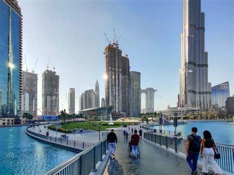Some burj khalifa trivia about the elevators: Innenstadt Dubai-Marksteine Und -anziehungskräfte Burj ...