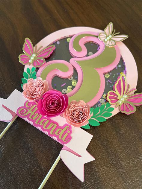 Floral Cake Topper With Shaker Design