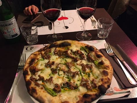 No delivery fee on your first order! Pizzeria Emma: il tempio della pizza romana