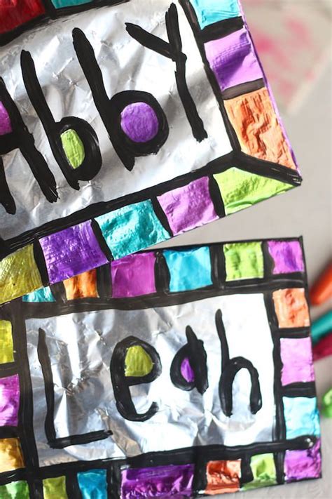 Name Art With Sharpies And Tin Foil A Cool Art Project For Kids