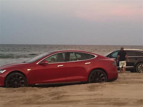 But Its 4 Wheel Drive Local Obx Tour Guide Captured This Tesla