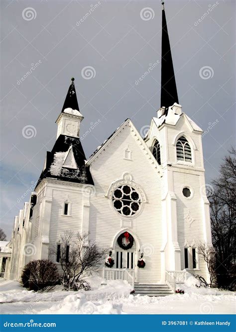 Country Church In The Winter Stock Image Image Of Towers Wreaths