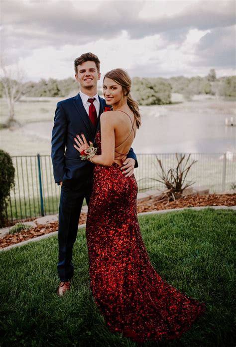 Favorite Prom Poses Prom Pictures Couple Poses Couple Pics Prom Dresses Sherri Hill Prom