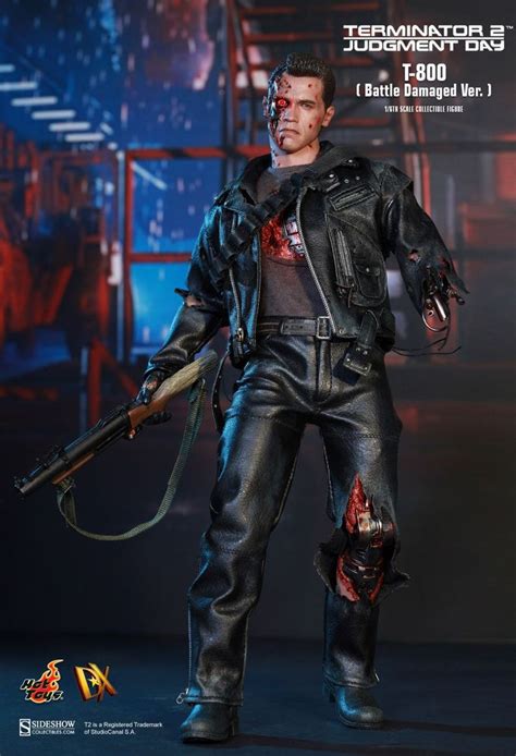 Hot Toys Terminator 2 Judgment Day T 800 Battle Damaged Version 1 6th Scale Collectible