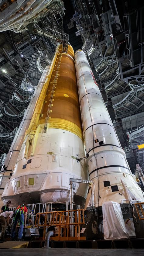 Artemis 1 Rolls Out To Pad 39b For Launch Rehearsal Rocketstem