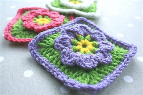 Floral Granny Square Crochet Pattern Updated