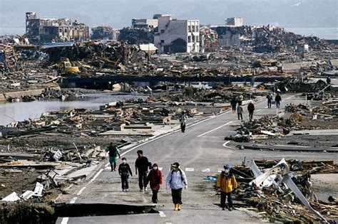 Navy photo by mass commun. Japan quake & tsunami, 1 year later - NY Daily News