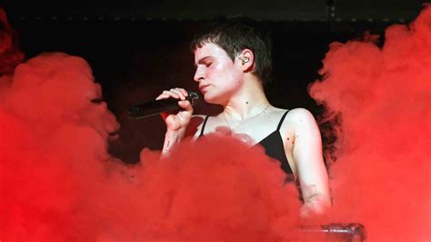 Christine And The Queens Nuevo Lbum Parano A Angels True Love