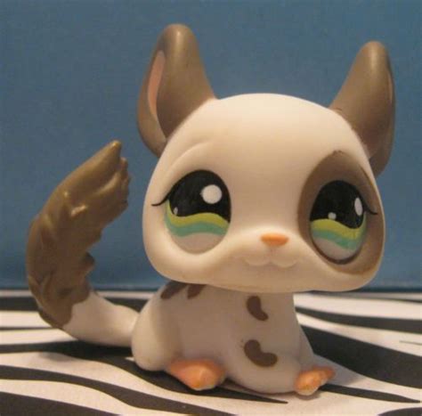 Littlest Pet Shop 1018 White And Gray Chinchilla Lps Pets Lps