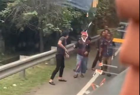 VIRAL Video Aksi Koboi Di Jalan Tol Pengendara Mobil Mewah Pelat RFS