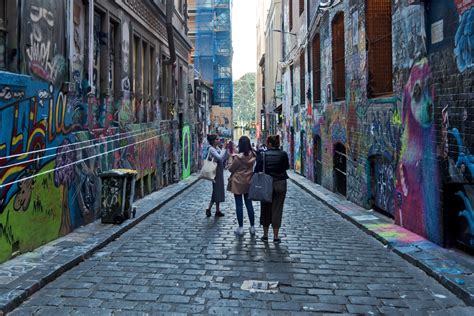 Melbourne's Street Art Culture Guide - Trekking West