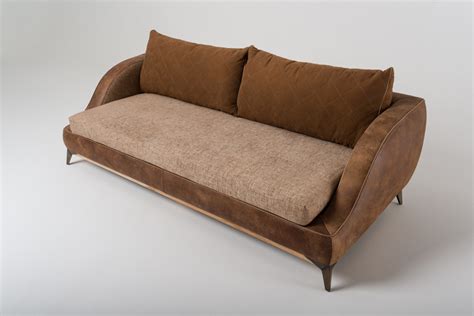 Realizzare un divano con i pallet è semplice e alla portata di tutti. Realizzare Spalliera Divano / Rivestire Divani E Poltrone ...