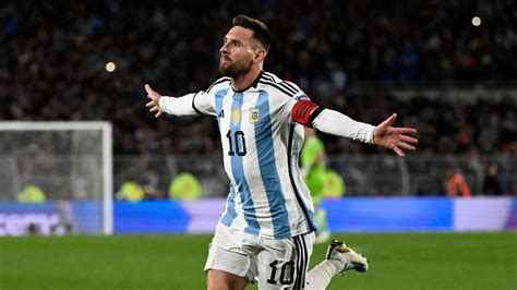 Growing Up Next To Lionel Messi Ecuador Gk Hernan Galindez Recalls