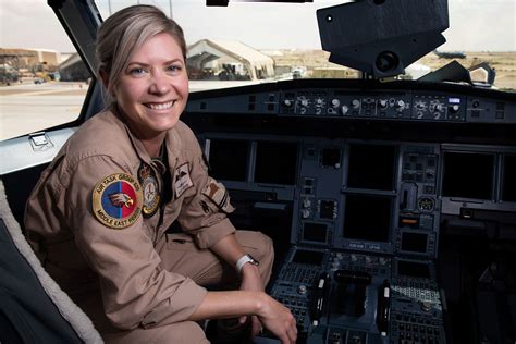Women In Aviation Raaf Pilot Flight Lieutenant Hayley Moulds Women In