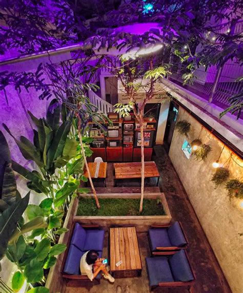 One can never deny that the favourite part of any event or gathering is the massive spread of food. 7 Aesthetically Pleasing Nature-Themed Restaurants & Cafes ...
