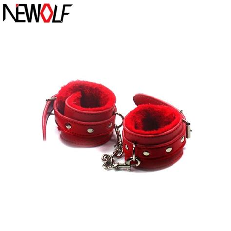 Sex Toy Sex Products Leather Wrist Restraints Hand Cuffs Wristankle Ring Wear For Couples Sex