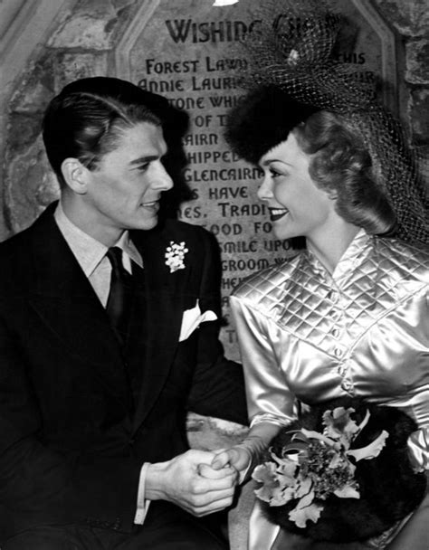 Photos Of Ronald Reagan And His First Wife Jane Wyman On Their Wedding