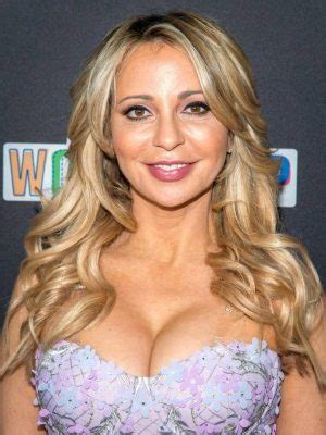Tara Strong Height Weight Size Body Measurements Biography Wiki Age