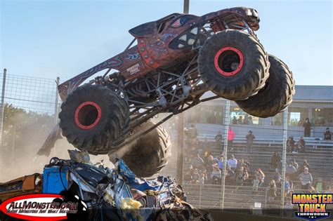 Bridgeport Monster Truck Throwdown 2020 Sunday 331
